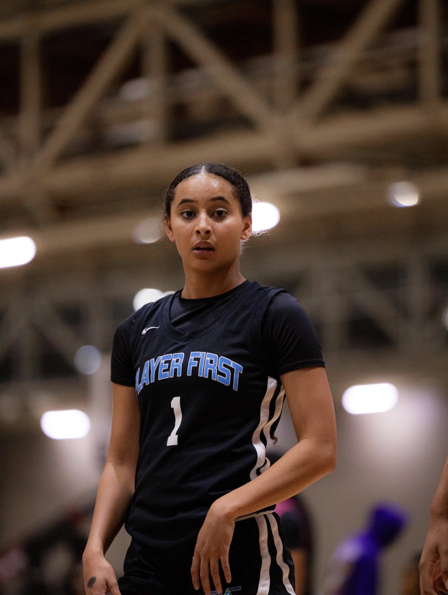 Congratulations Nat on another milestone 

500 assist &amp; counting for her career
🪙🪙