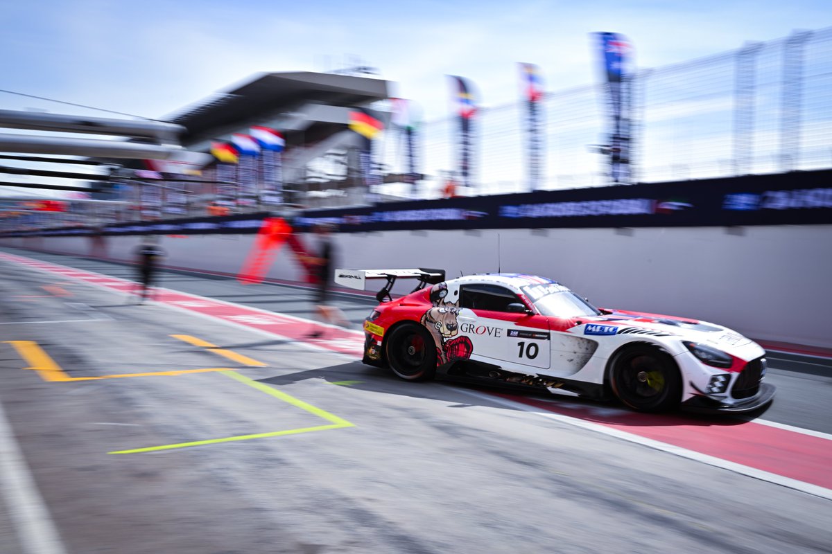 That's a wrap on practice and qualifying. We will start out of P10 for todays #24HDubai.
Now.... we race!

#ThisisEndurance #24HSeries #MercedesAMG