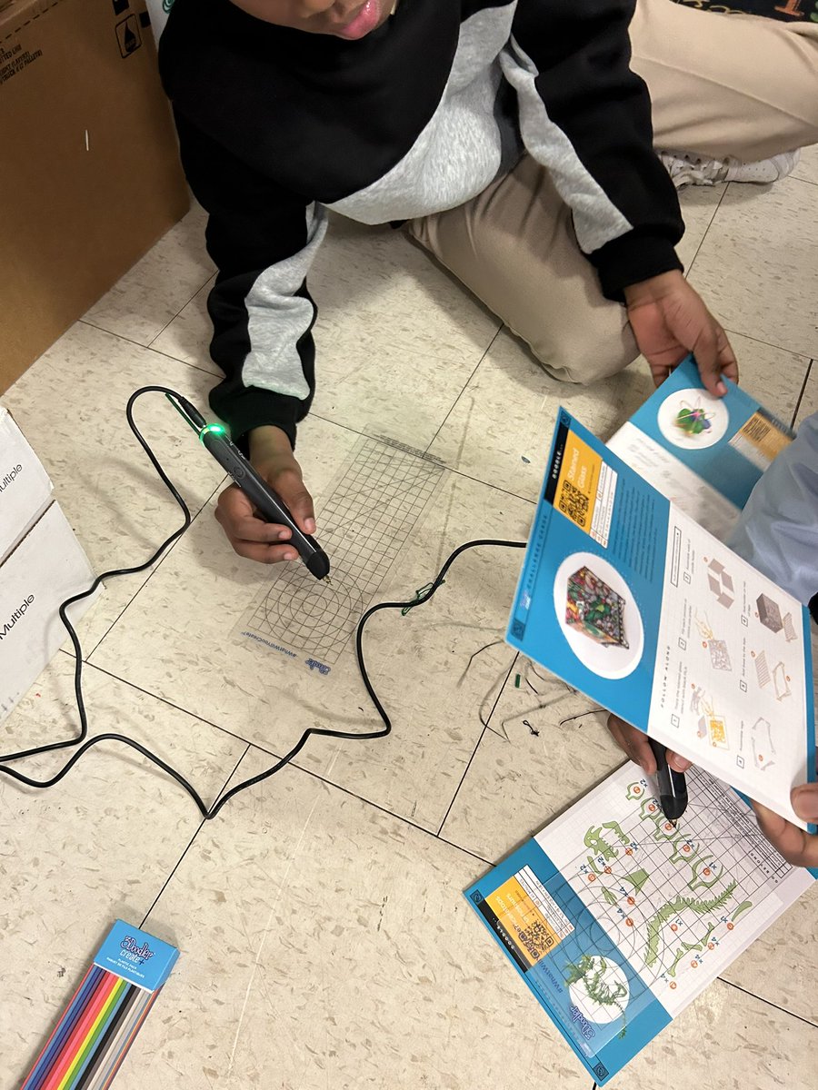 Mrs. Trussell’s QUEST gifted classes are loving being innovative with their new 
3-D Doodler Pens! WOW! How cool is that🙌🏻🙌🏻🙌🏻😄😄😄