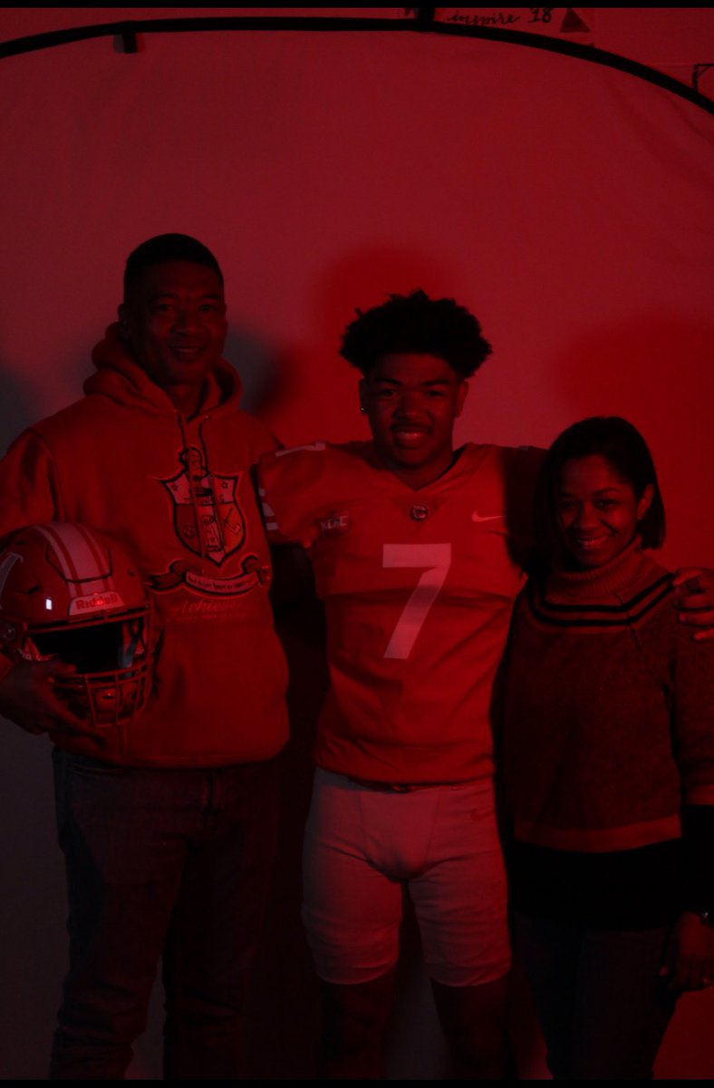 Dear Mom and Dad, 
I am grateful beyond words for your unlimited belief in me and the constant support you've provided throughout my life. Your guidance has been my anchor, and I am truly grateful for the sacrifices you've made to help me pursue my dreams. Thank you for being my