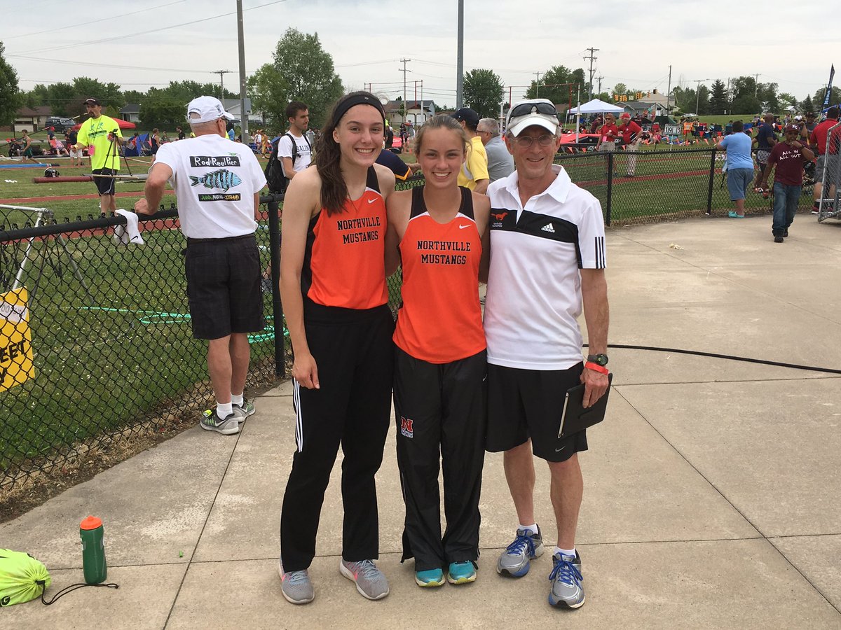 Coach Brown named <a href="/MITCATFXC/">MITCA</a> Assistant Coach of the Year! No one more deserving than him! #WhiteHat