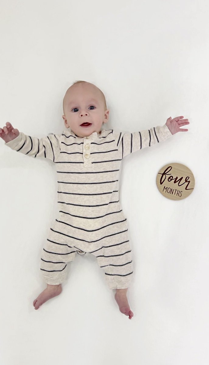 4 months old! 💛🖤