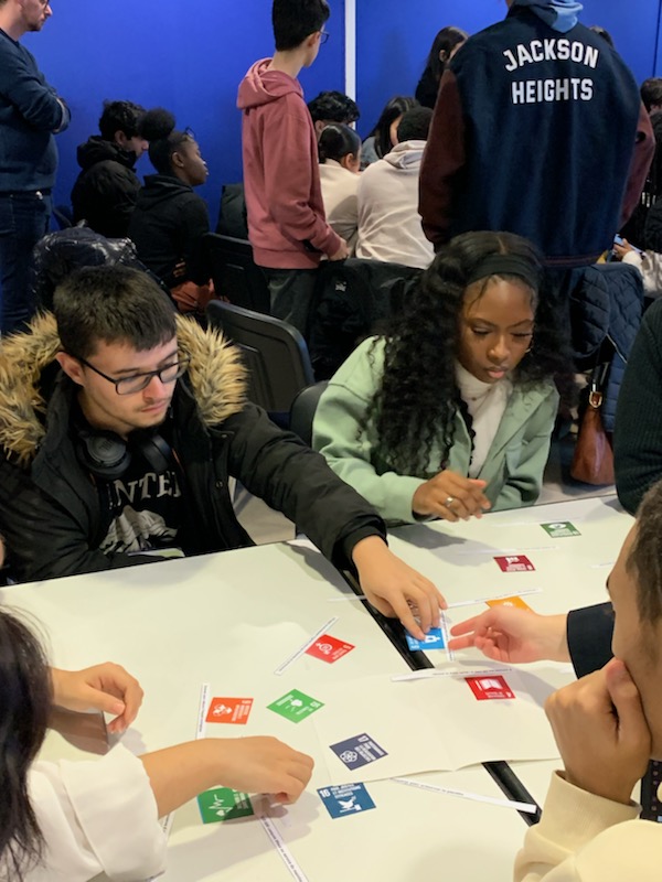 GermePatricia's tweet photo. Fierté pour le @LPOMaryseConde : 2 #ecodelegues Jonatha & Benjamin accompagnés par Nicolas Danjou profHG Référent @EDD ont participé aux ateliers départementaux des éco-délégués au @LPO_LouisArmand 🤩 ✅travailler
sur des propositions de projets pour le 2e congrès #EDD du 22Mai https://t.co/cbrstB4Dyz