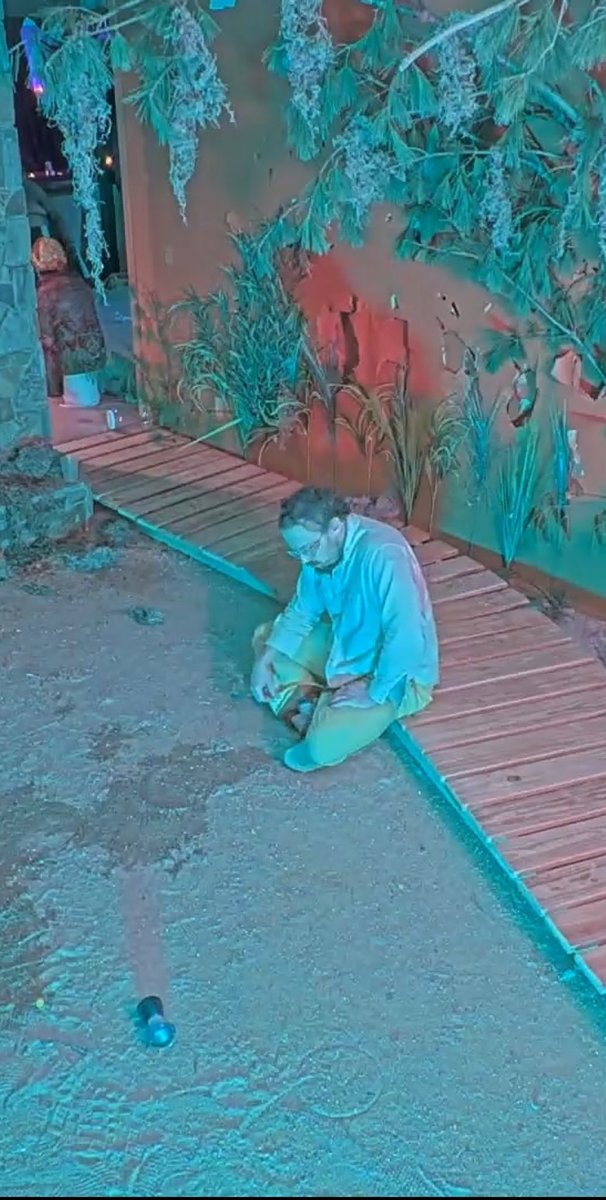 crookedtbeats's tweet photo. When you said all the words and there ain’t no mo word 

#fishtanklive https://t.co/LLt4roMRZe
