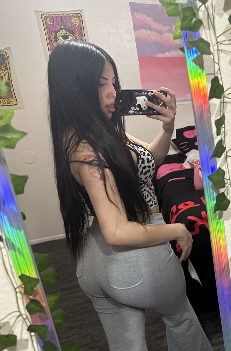 love me 🫶🏼