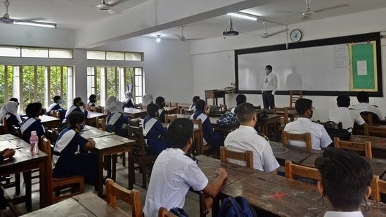 rttom99's tweet photo. Good project 
I like Binance 
#BinanceBack2School https://t.co/HVBDqOjci9