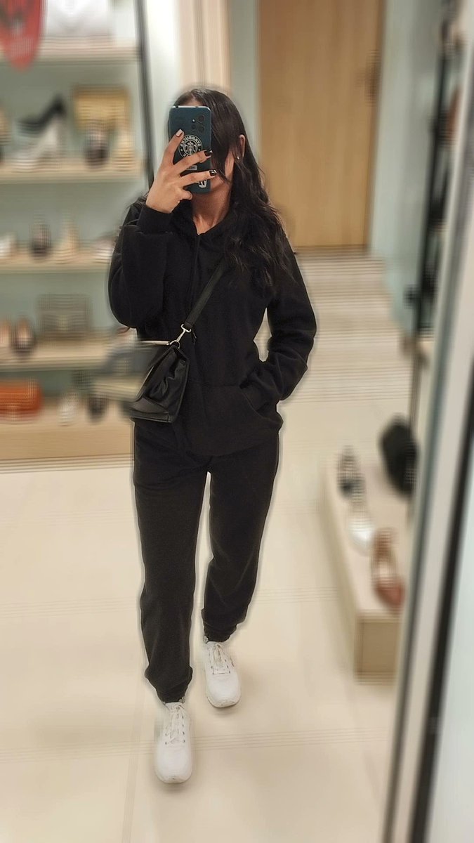 تجاوزت أسوأ اللحظات بمفردي بينما كان الجميع يصدق أنني بخير."