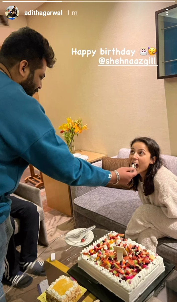 shehnazxstars's tweet photo. Birthday wish from her team 🥰

#HBDShehnaazGill 
@ishehnaaz_gill https://t.co/ahrqUxMGhu