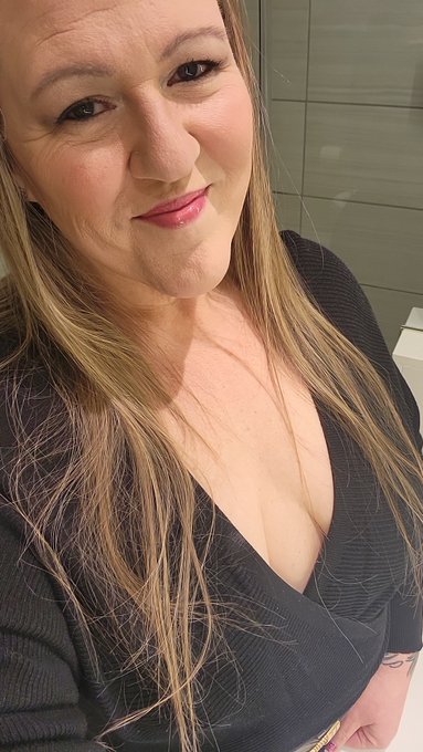 Made it!!! Resortsworld is popping https://t.co/rMq2IXnTAG<a href="/tag/mvsales"class="tags"><span>#mvsales</span></a>