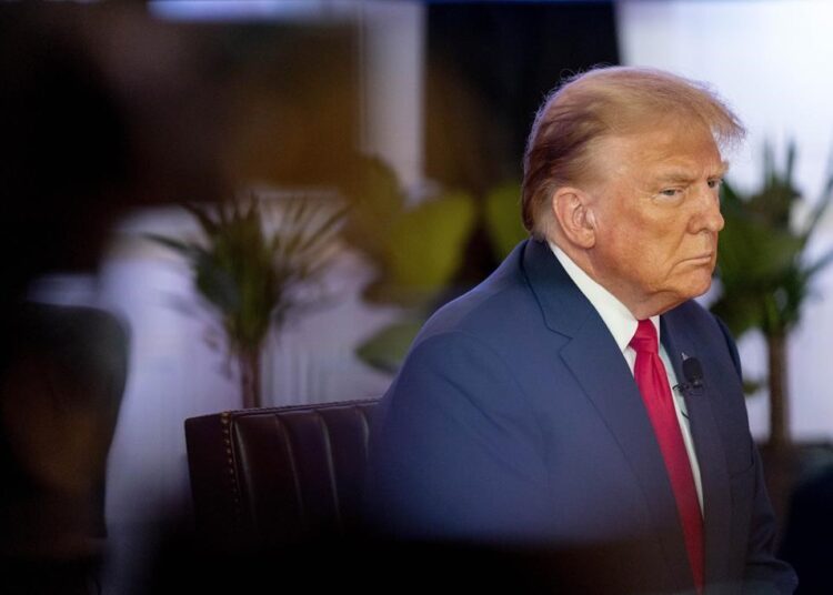 dolbord_'s tweet photo. Un jury a décidé que l’ancien président Donald Trump devrait payer 83,3 millions de dollars supplémentaires à l’écrivaine E. Jean Carroll. Cette dernière affirme que Trump a diffamé sa réputation en la traitant de menteuse après qu...👇
 https://t.co/kAEgdD8ELm
#Trump #Trump2024 https://t.co/hMSok1tOdt