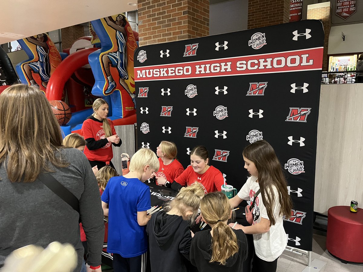 What a special night at the Warrior Winterizer. Bag tags - One Word that will help you be your best self or an I AM … statement.