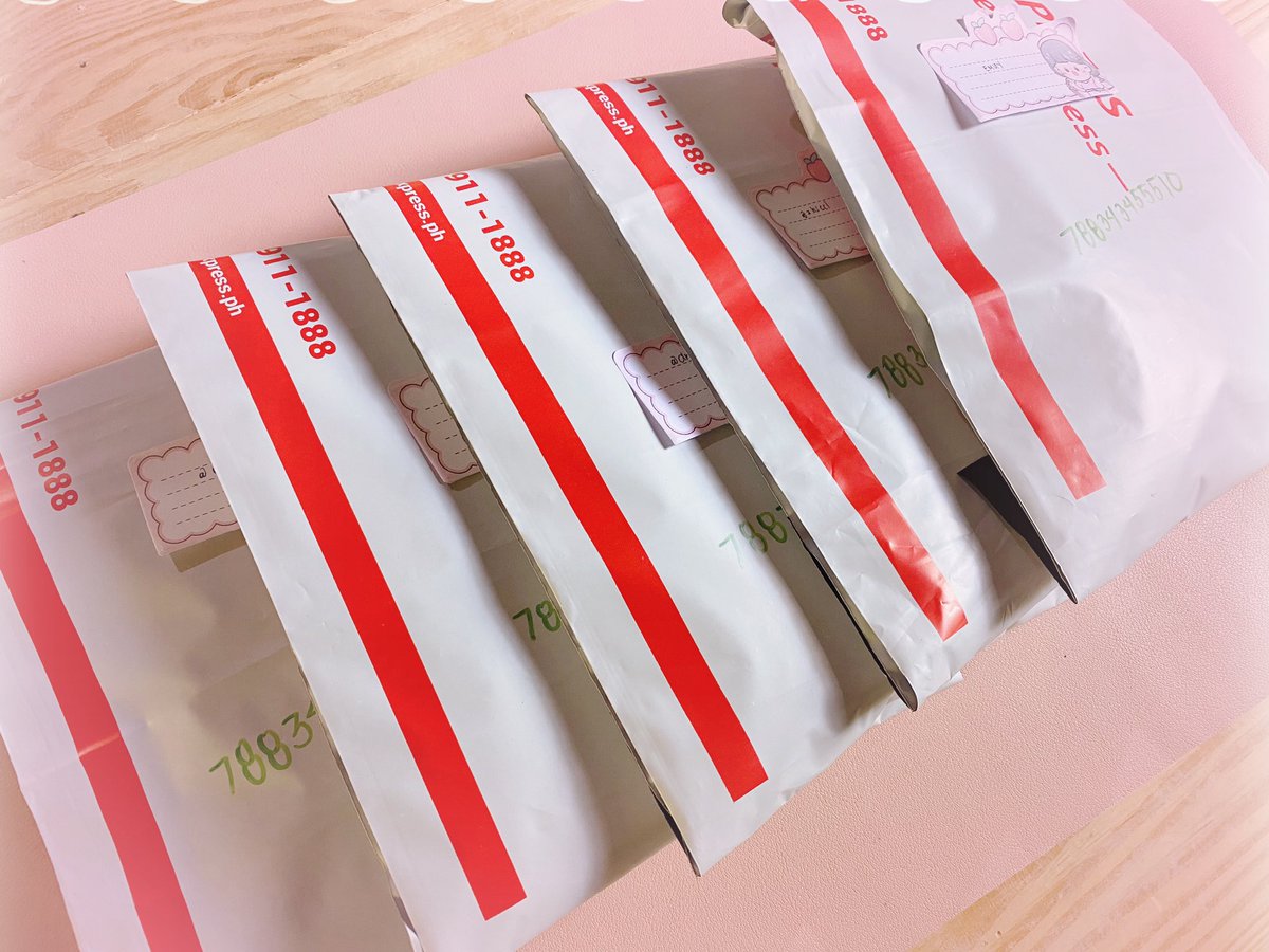 sqacebun's tweet photo. #sqaceud ☆ re: shipment

parcels to be picked up later ! 

🪽 claimers: @allforyyj @zhcsel @o_0sato @soupiroth @eimailss https://t.co/Ys9Vb9ltUu