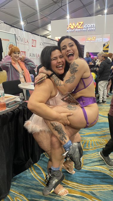 I literally got on my hands and knees for @fittbadonk https://t.co/AZupwdP8C3<a class="tags" href="/tag/fittbadonk">@fittbadonk</a><a href="/tag/mvsales"class="tags"><span>#mvsales</span></a>