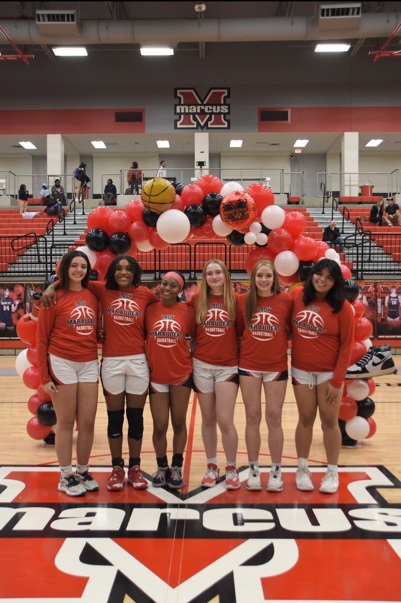 🌟Senior Night 2024🌟 An incredible night celebrating our seniors! We are so proud of you!