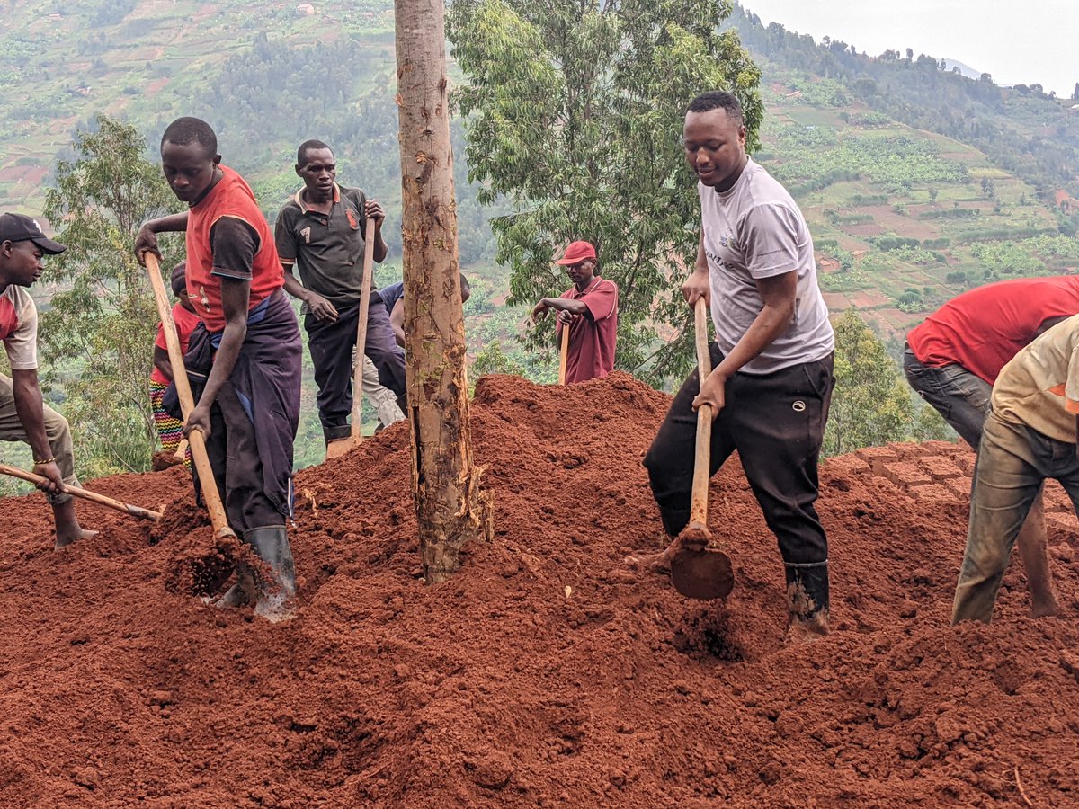 'Rising from the rubble: Rebuilding lives and communities of @NgororeroDistr after disaster strikes. Resilient homes as beacons of hope in the journey of recovery.' @CorpsAfricaRda @FESRwanda @EnvironmentRw @CrsRwanda @UNVolunteers 
#BuildingResilience
#CommunityRecovery