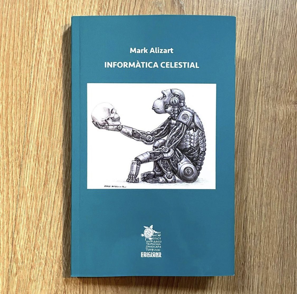 Mark Alizart 🤖🐶⚡️ (@markalizart) on Twitter photo Informatique Céleste paraît aujourd'hui en catalan aux Edicions Noenda. Merci à son traducteur <a href="/bielvaquer/">Gabriel Vaquer</a> ! Informatique Céleste paraît aujourd'hui en catalan aux Edicions Noenda. Merci à son traducteur <a href="/bielvaquer/">Gabriel Vaquer</a> !