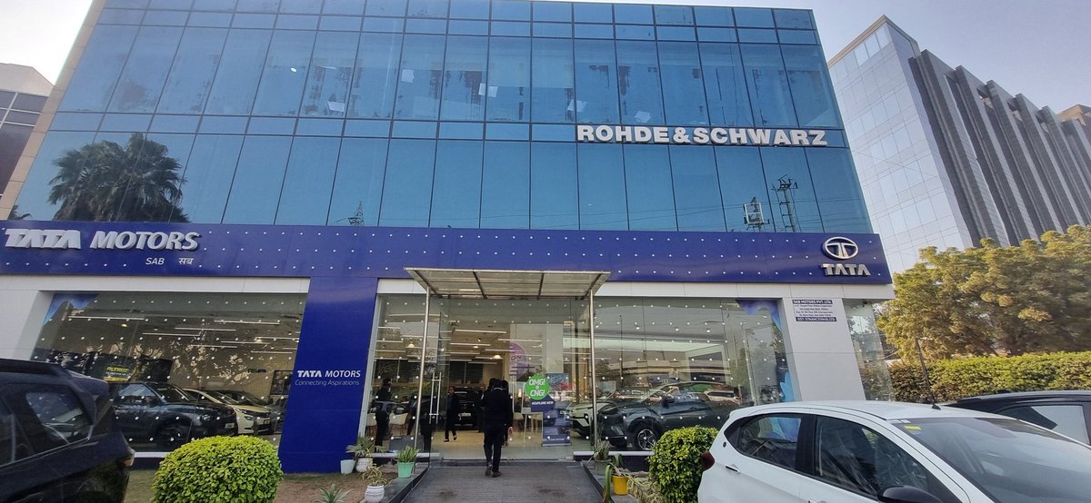 RitvickPant's tweet photo. @TataMotors Always wanted to buy a TATA Car so visited Tata showroom in Sarita Vihar, New Delhi. No staff attended us initially; had to request assistance. The lady who finally came was rude and snobby, implying we were there for leisure, not serious about buying. Disappointed!! https://t.co/2zm21ToeBX
