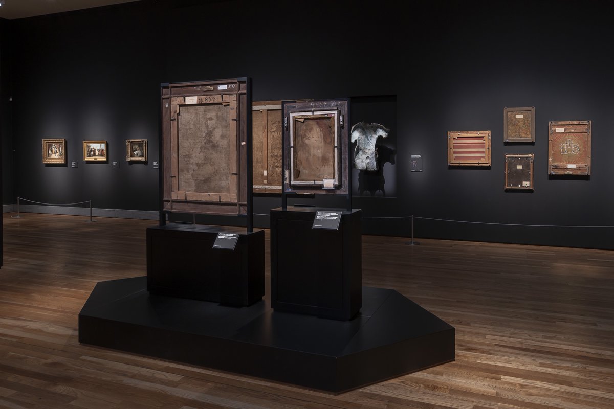 🖼️  La #exposición #Reversos, en el <a href="/museodelprado/">Museo del Prado</a>, es un viaje a la cara oculta del #arte. Junto a obras de la pinacoteca, se exponen préstamos, nacionales e internacionales, de Van Gogh, Magritte, Tàpies o Pistoletto. Hasta el 3 de marzo. #Madrid 

masinteresmadrid.com/los-cuadros-co…