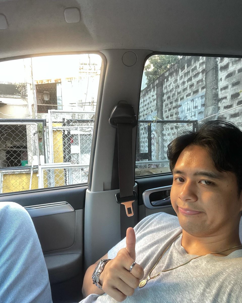 thank you <a href="/sanguinestudio/">Robert White</a>.ph for our first time in @mowsbar 🫶🏻

ps wala sa pic si kuya jay so selfie na lang sa garahe ng mows