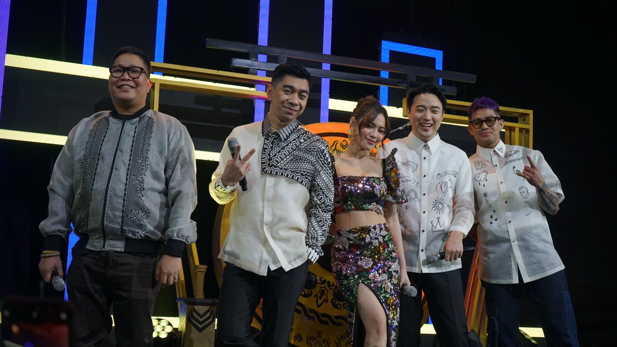 itsShowtimeNa's tweet photo. OUTFIT CHECK!
#TawagNgTanghalan #ItsShowtime
#ShowtimeTNT7AngHulingTapatan
Subscribe, follow and watch us LIVE
https://t.co/6a3FbJJ7pp
https://t.co/FA9ip4yRhx https://t.co/p0pgSs3G8s