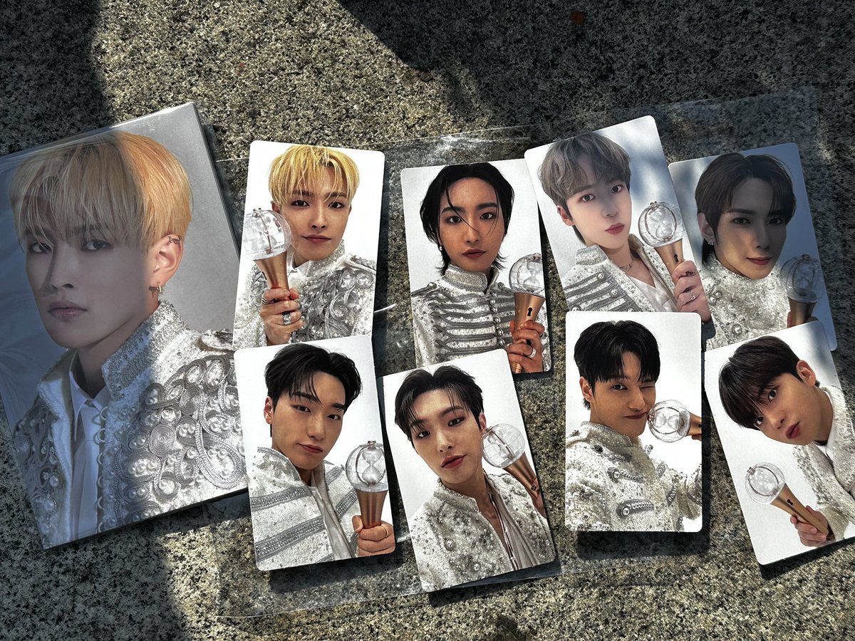 thetiny1004's tweet photo. WTS ATEEZ concert soundcheck sailor package md goods 
에이티즈 콘서트 사운드체크 사쳌 세일러패키지 굿즈 엠디 양도합니다

1set: 17.0

2set left

https://t.co/MgbU7VMP1A https://t.co/w4wwKZ9SDU