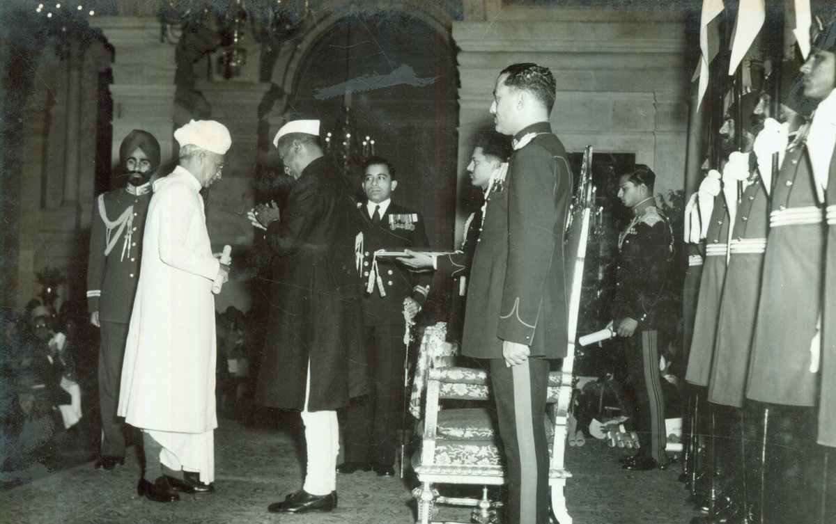 January 27, 1955: President Dr. Rajendra Prasad conferring Bharat Ratna on Dr. S. Radhakrishnan, an eminent teacher and great philosopher who also served as the second President of India from 1962 to 1967.