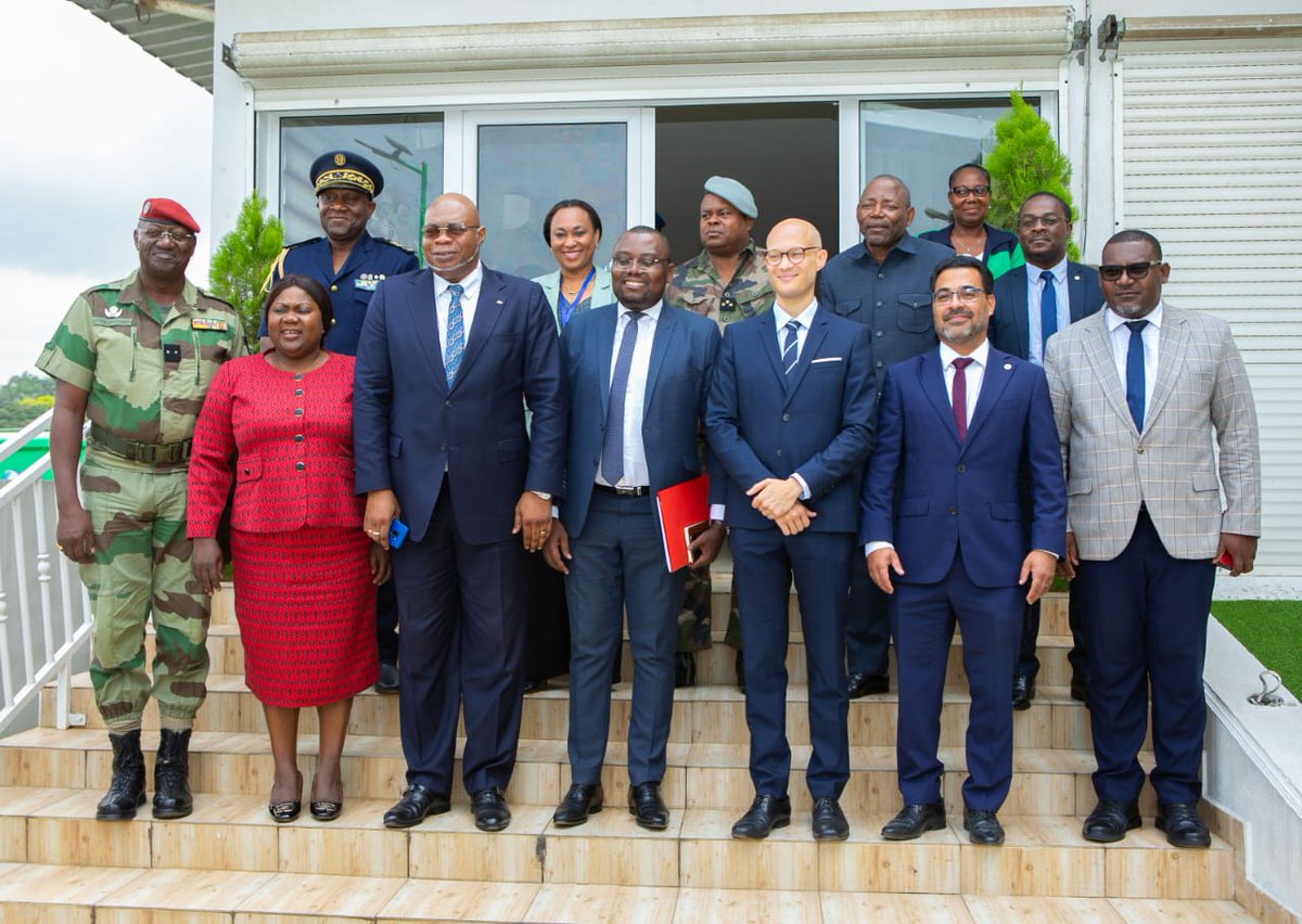 #Clean'Actus I Retour en images sur la cérémonie de passation de charges entre le Président du Conseil d'Administration sortant, M. David MBOUSSOU et le Président du Conseil d'Administration entrant, M. Alexandre Désiré TAPOYO.

 Présidée par le représentant du Ministre de