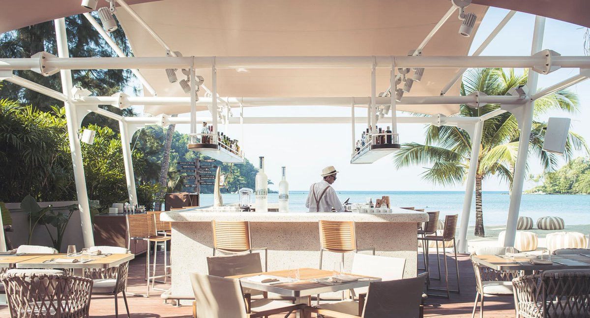Where the lush meets the luxurious. Anantara Phuket Layan Resort & Spa – your haven in paradise.

@Anantara_Hotels 

>>>tinyurl.com/ytrvtefx

#AnantaraLayanPhuketResort
#PhuketLuxuryHotels
#RestAndRelaxations
#SpaciousLiving
#EnjoyYourVacation
#MemorableGetaway