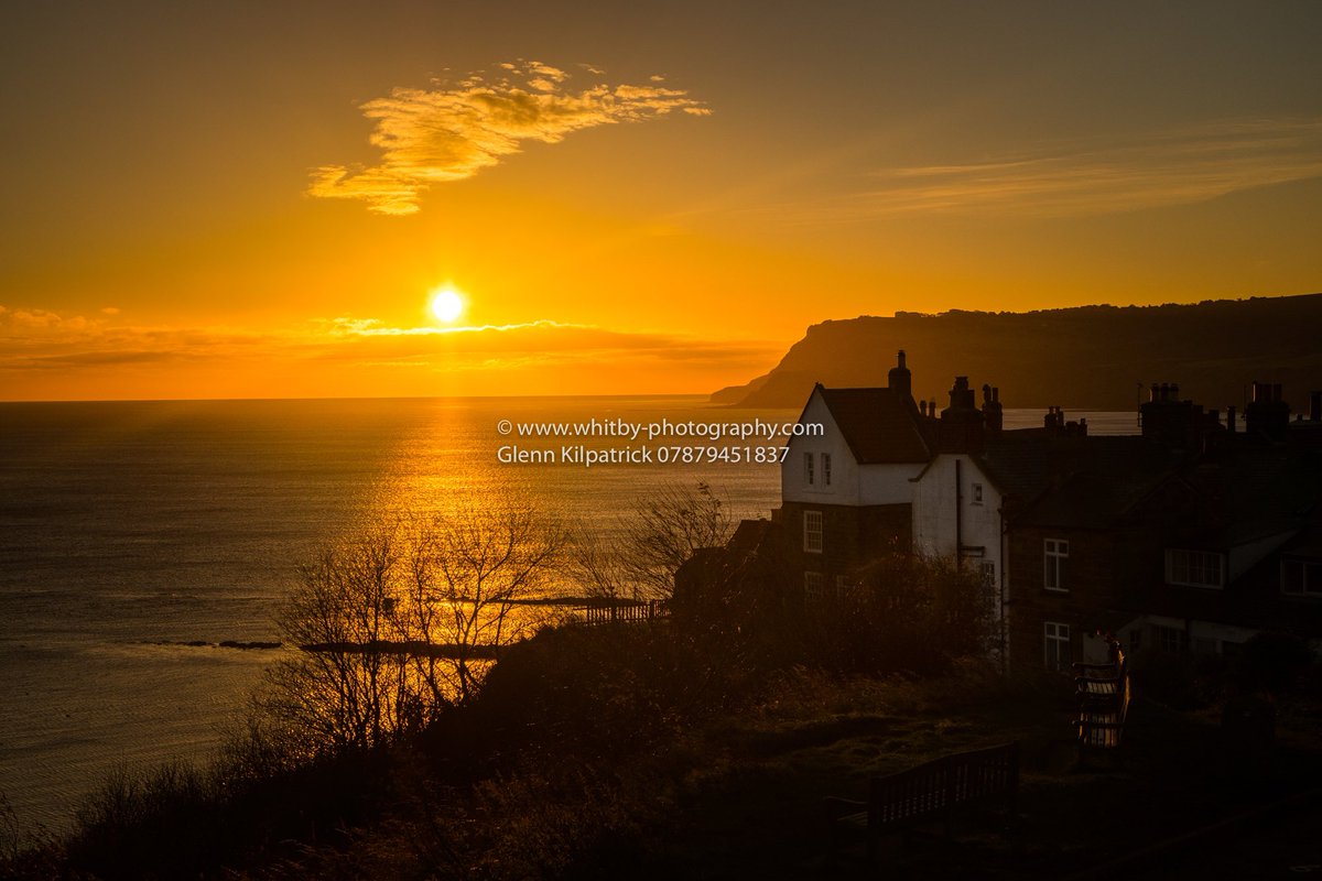 Good morning you lovely lot♥️Happy Saturday everybody I hope you all have a fantastic day wherever your plans are. 
😊😊😊😊😊😊😊😊😊😊😊
Pic - Robin Hoods bay - North Yorkshire