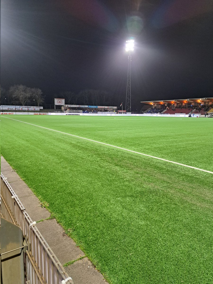 stephan240's tweet photo. 26.01.2024⚽️🏟🇳🇱
SC Telstar- FC Den Bosch 
711 Stadion
Keuken Kampioen Divisie 
0-0
#TELDBO #KKD #telstar #denbosch #groundhopping https://t.co/9kIfbyQBLk