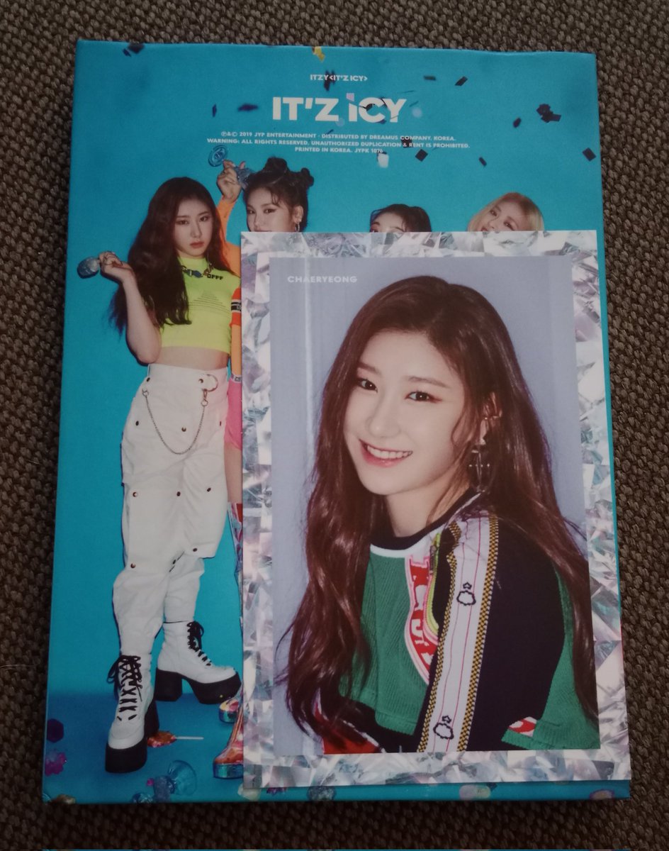 favzminji's tweet photo. 🛒 Wts | lfb | ph decluttering kpop albums
 - Twice "Twicecoaster Lane 1" (unsealed)
 - Loona "&amp;" (unsealed)
 - Twice "What is Love?" (Unsealed)
 - Itzy "It'z Icy" (unsealed)

dm for price and inclusions💌
tags: twice itzy loona album kpop https://t.co/GtvKy4SguL