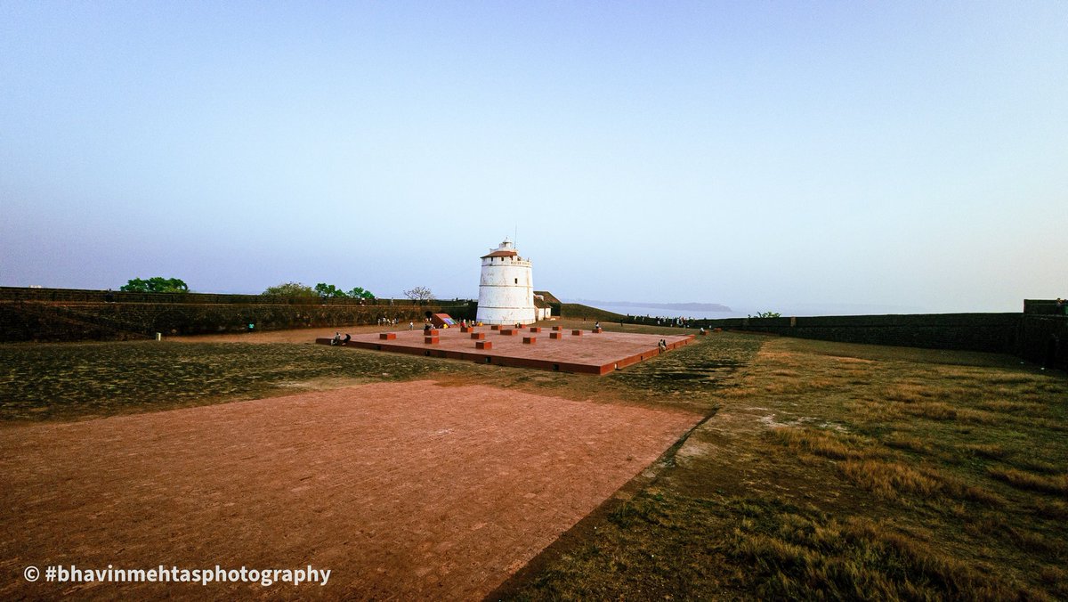 The Lighthouse #lighthouse #abandoned #lighthouse_lovers #india #photographers_of_india #mud #photographer #photographylovers #fort #heritage #grass #fortaguada #goa #travelstories #incredibleindia #mobilephotography #mobilephotographer #samsungs22ultra #bhavinmehtasphotography