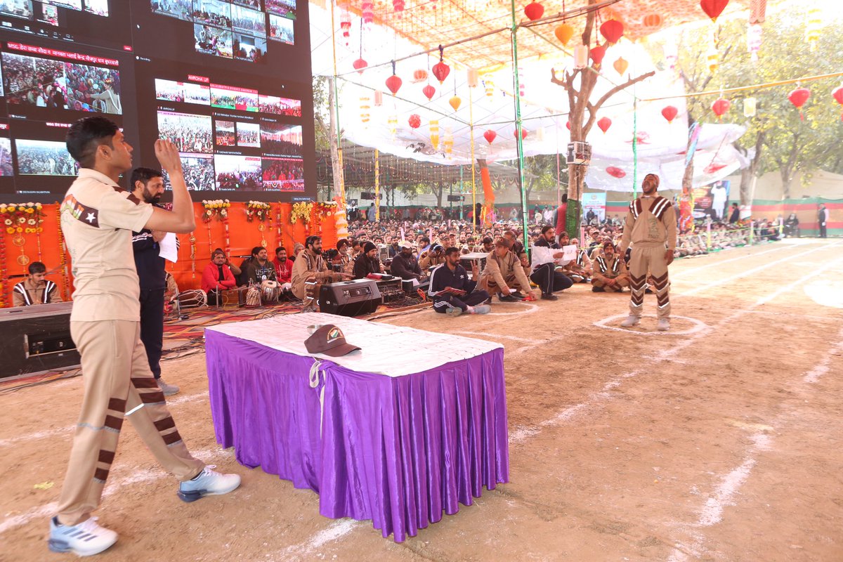 GreenSwelfares's tweet photo. Our country is full of wonderful traditional games. Hitting the target, blowing the grape through mouth is yet another gem, which is fun to play and requires extreme focus. Amazing play by the Green 'S' players!#FoundationDay #23rdAnniversary #RamRahim #SportsMeet https://t.co/4SS63GxFy9