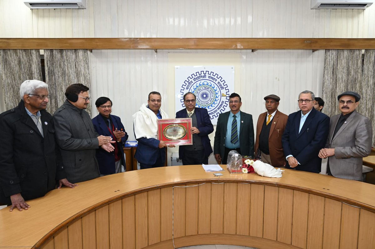 iitroorkee's tweet photo. IIT Roorkee extends heartfelt congratulations to Prof. Kaushik Pal, MIED, for receiving the Eminent Engineers Award 2023 from IEI, Uttarakhand State Centre, in recognition of his outstanding contributions to research and design. #IEIUttarakhand #ResearchAndDesign @EduMinOfIndia https://t.co/OK1bpjwn8L