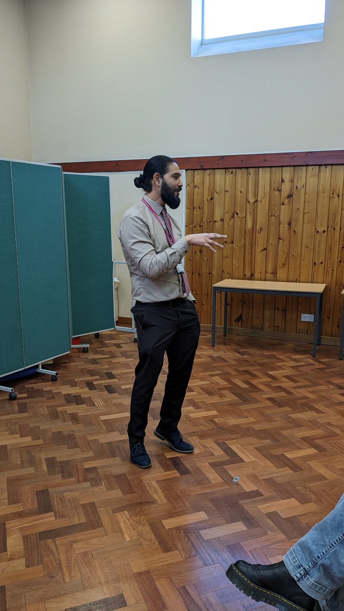 NELFT_BHR_resp's tweet photo. Kudos to our 17 new staff completing the 3-month respiratory course! Friday's celebration was a hit, thanks to Sanjiv Luckhea (Director) and Dawn Gough (Assistant Director) for showing how vital our staff are to the trust @NELFT. 🎉 #TeamSuccess #RespiratoryTraining #nelft https://t.co/iMH3qugaEY