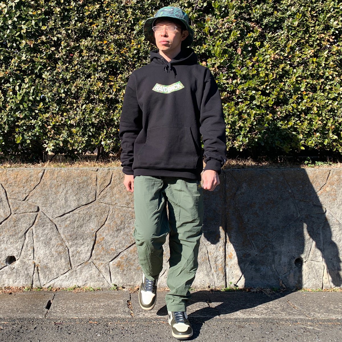 YossiyWear's tweet photo. #エアジョーダン1 #AirJordan1
オールヌメ革のハンドメイド✨
ナイロンパンツは #REFLEXION 👍
#raidback x #backchannel のパーカーおろしました✨ ##applebum x raid back のバケハと合わせました☺️
時計はフルメタル #GSHOCK #gmwb5000 をお供にしました☺️ https://t.co/qns1LMLsHE