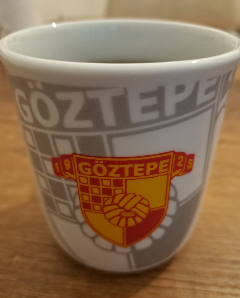 anil (@rakibaliksalata) on Twitter photo Günaydın Göztepeli abilerim kardeşlerim, <a href="/Goztepe/">Göztepe Spor Kulübü</a> Armandaki sarı kırmızı, bizim sevdamızın şarkısı.... Günaydın Göztepeli abilerim kardeşlerim, <a href="/Goztepe/">Göztepe Spor Kulübü</a> Armandaki sarı kırmızı, bizim sevdamızın şarkısı....