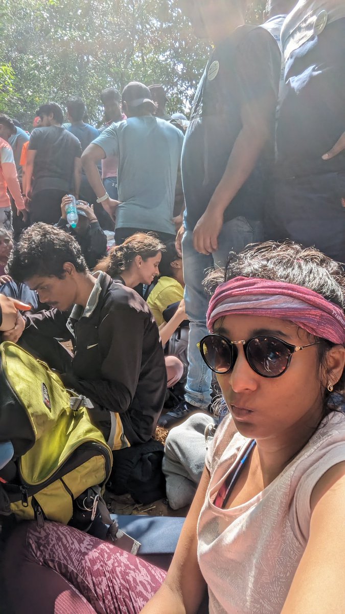 NINOleenus's tweet photo. How safe is this Trek?
I booked Kumaraparvata trekking through @Adventure_India and I am highly dissatisfied by their lack of contingency plan.
I didn't  feel safe to trek in this crowd but I wasn't provided with any assistance to return.
Provide limited permits for trek. https://t.co/Y0qFyd742D