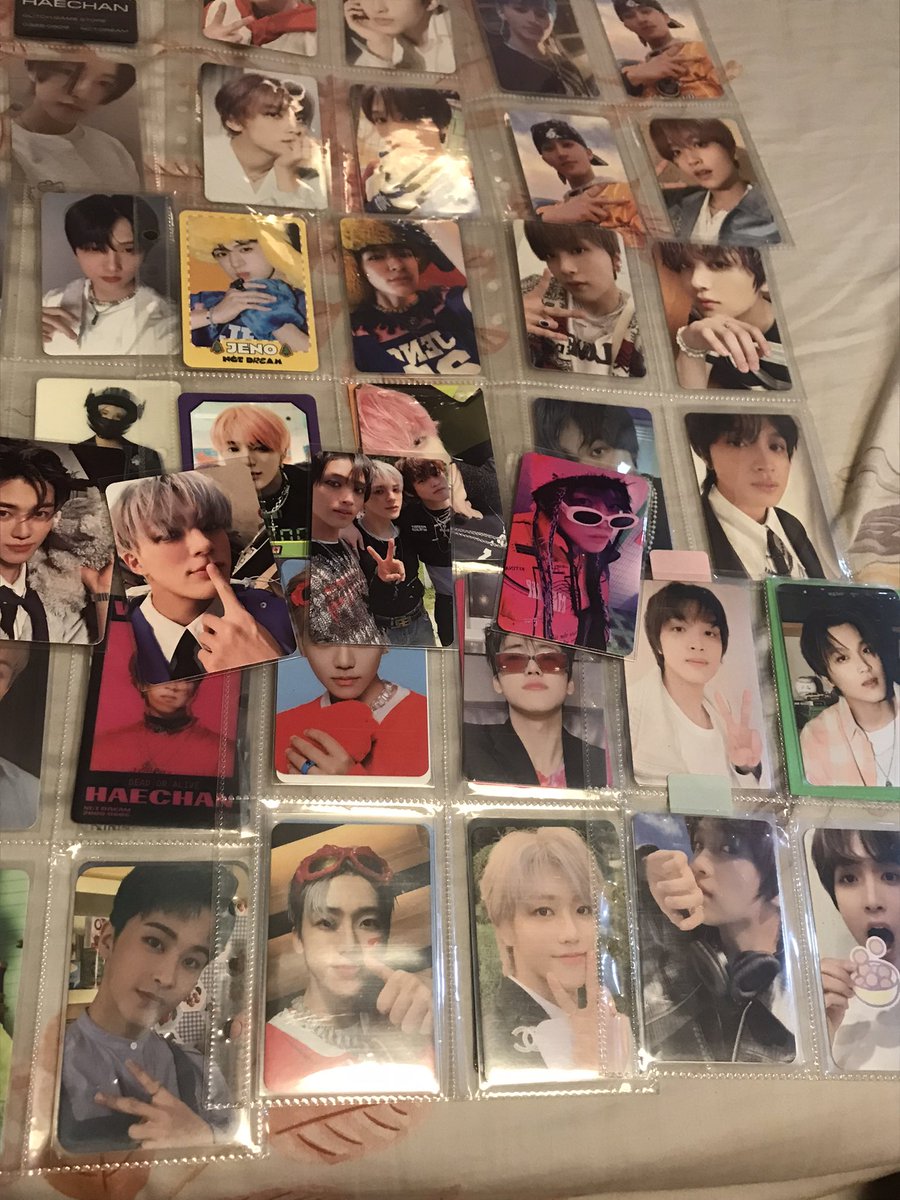 leeseotional's tweet photo. anyone inch ?? 😭 meron pa ‘ko ibang di nasama sa pic pero i really need to sell these na since i don’t really collect anymore 😞 help rt pleasee 

# wts lfb nct dream 127 pc poca haechan renjun jeno jaemin chenle mark jisung https://t.co/eNxOJ3AejG