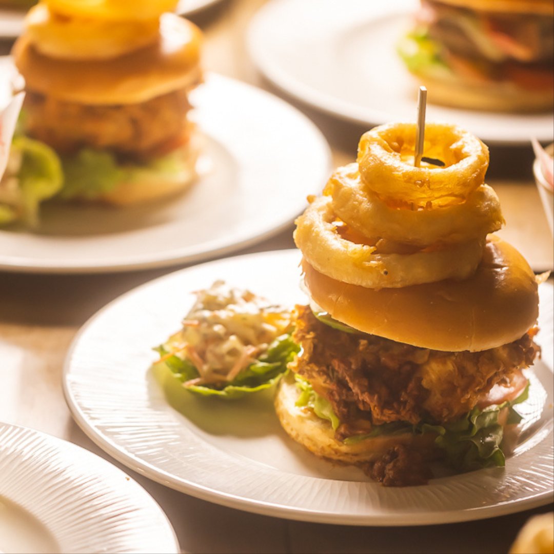 PiedInn's tweet image. What is your favourite item on our menu?
Our doors reopen today at 12 noon! We can’t wait to welcome you all back, and showcase the renovations that have been taking place.

 #MenuFavorites #GrandReopening #RenovationReveal #FoodieFaves #RestaurantRenovation #FoodieCommunity