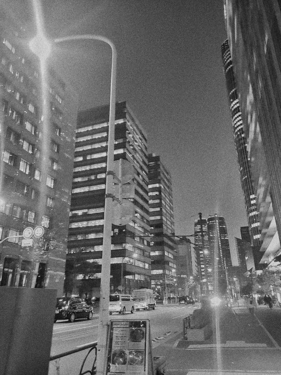 witchkeys's tweet image. Relação de amor e ódio com essa cidade.