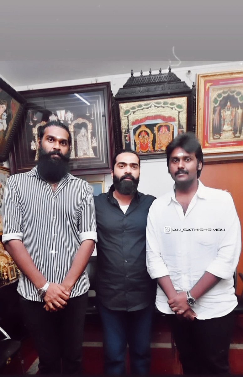 Our @SilambarasanTR_ Anna Latest Pic with #CaptainVijayakanth sir's sons #VijayaPrabhakaran & #ShanmugaPandian ❤️ @vj_1312 #SilambarasanTR #STR48