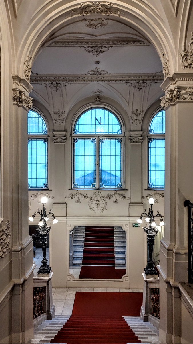 FlyCruiseStay's tweet image. Built in 1895, our hotel choice is the iconic &amp;amp; very ornate Hotel Nemzeti Budapest Mgallery by Sofitel (part of M Gallery).
We do love a hotel which offers guests a mimosa / Bucks fizz breakfast - so much so we return next week!
hotels.flycruisestay.com/hotel/hotel-ne…
#WeAreTravel #WhereToStay