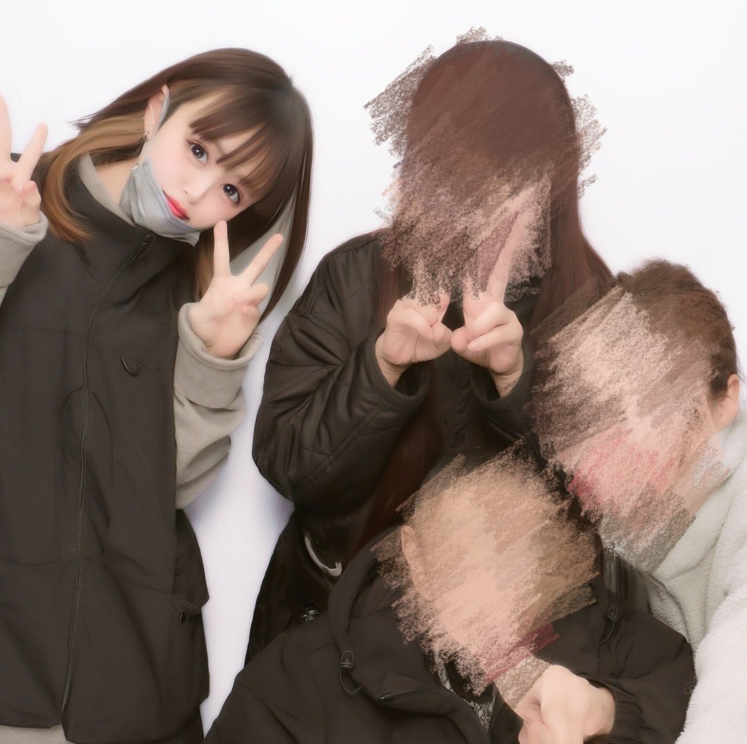 あけましておめでとうございます
家族でプリクラ撮りましたが今のプリクラ本当化け物になりますね..