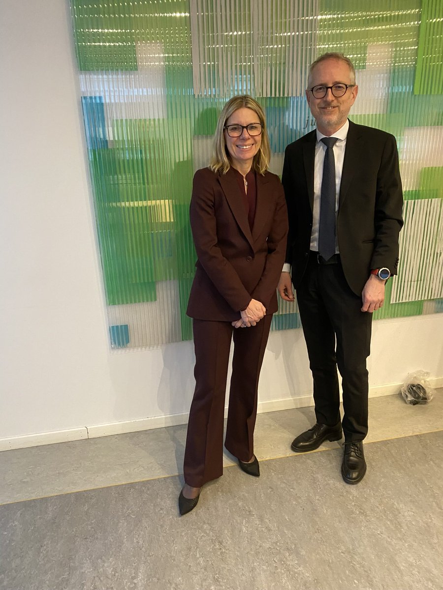 Great meeting with @bjerde_anna on Ukraine, private sector, and above all: How to support the poorest countries fighting poverty, humanitarian crises and climate. The @WorldBank is @NorwayMFA and @noradno biggest development partner - #IDA the most powerful til to fight poverty