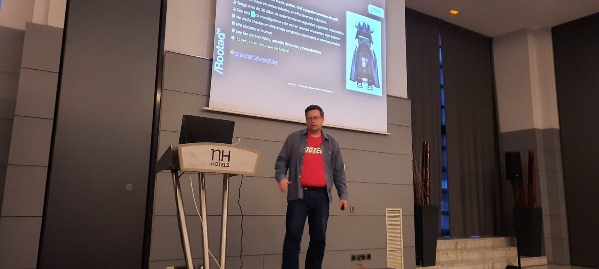 tisasia's tweet image. Bueno, bueno, bueno, una pena que se ya se acabó @rootedcon Málaga. 
De nuevo mil gracias a la organización, los voluntarios, ponentes y todos los que hacéis posible el evento y por dejarme ir a contar mis movidas de vaca.
Como siempre un placer y nuevos amigos hechos.