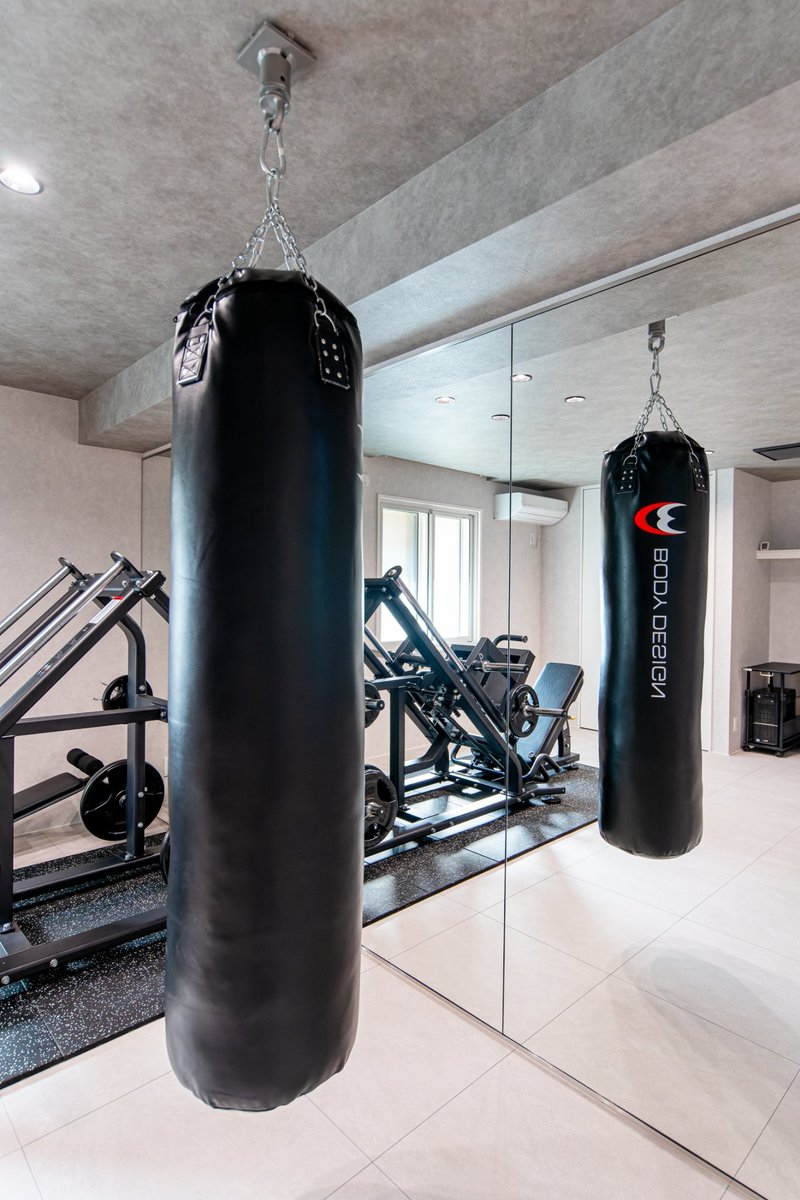 niwaka_audio's tweet image. 【ジム部屋】
昼のほうが明るくていいでちね🥺
#レッグプレス #エコレコフィットネス #BODYDESIGN