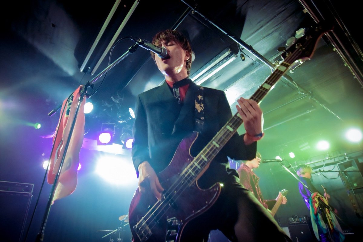 seyarrrrrrr1024's tweet photo. 01/24.25
DROPSTAR vol.2 ~冬の陣~

こんなにも楽しい共同イベントはないってくらい、2日間楽しすぎた！！酒飲んだ！
アメリカ村DROPと今池3STARが大好きになった！！！
そして、モーリー今までありがとう！！
過ごした時間は奇跡そのものだったよ。
お互いにこれから頑張ろうね。

Photo by りーなー https://t.co/MUZAydTmqB