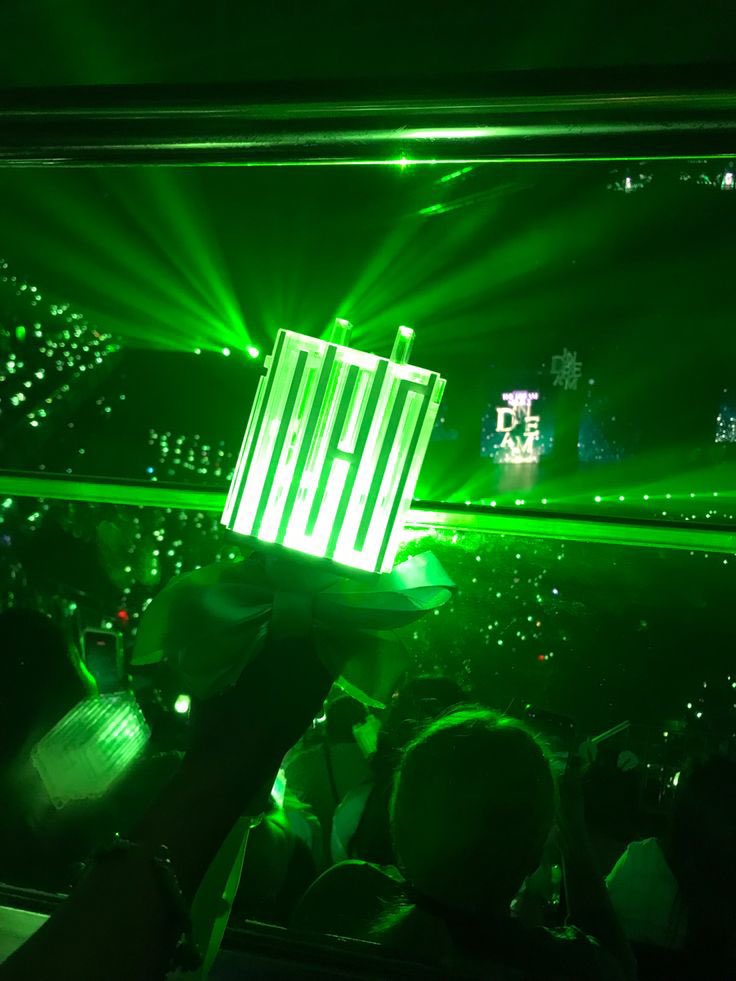 raeluvx's tweet photo. 3/6 ults concert  see u soon treasure, wayv and exo🥰🫶🏻 https://t.co/GjHF6oQ2hj