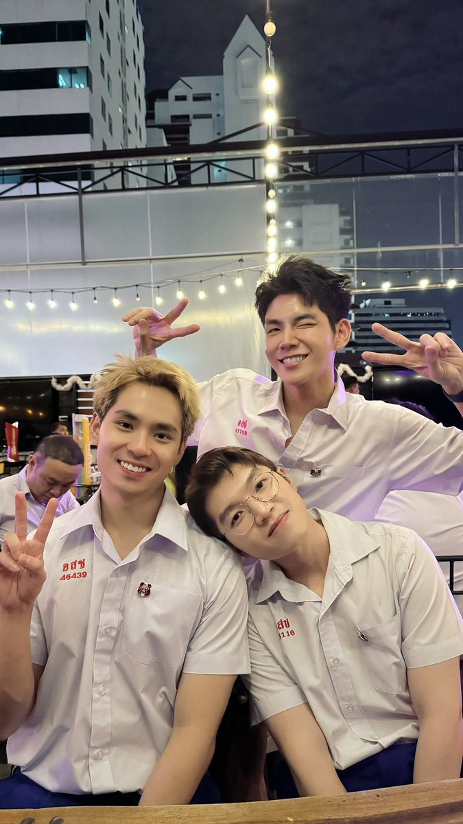 Supjohnn's tweet image. 123 • 128 • 130 
ปล. คนละรุ่น แต่คิดว่าได้อยู่นะ!